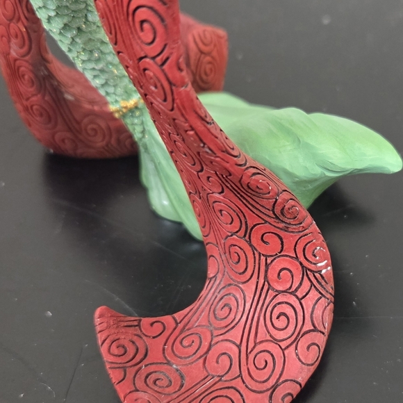 DISNEY SHOWCASE Couture de Force ARIEL Flounder Holiday Series Figurine 6000818 - Picture 3 of 8